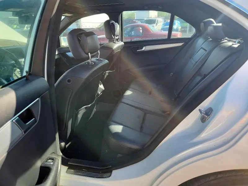 2012 MERCEDES-BENZ C 250  