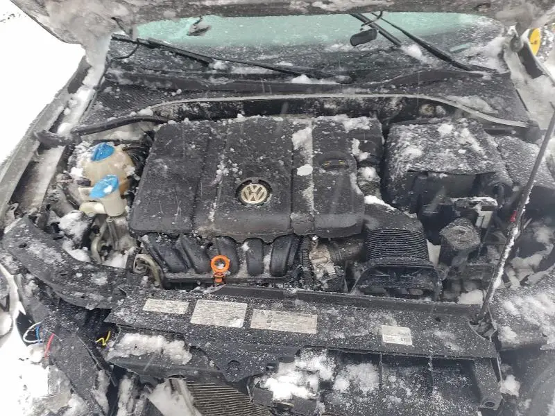 2012 VOLKSWAGEN PASSAT S  