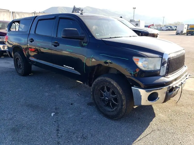 2012 TOYOTA TUNDRA CREWMAX SR5  
