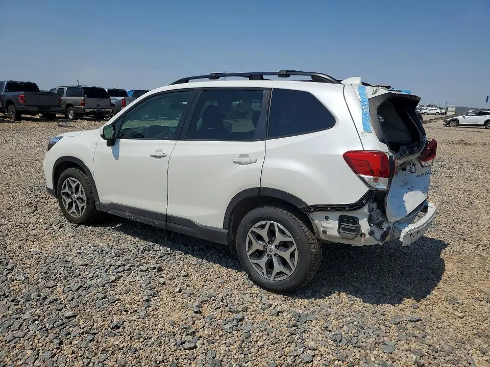 2021 SUBARU FORESTER PREMIUM  