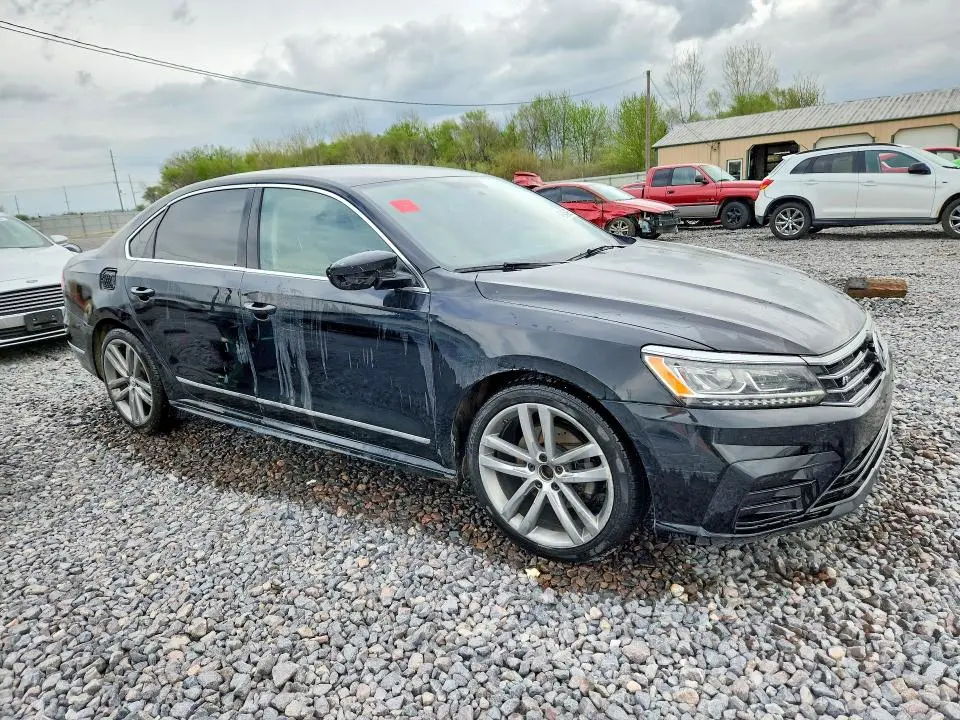 2016 VOLKSWAGEN PASSAT R-LINE  