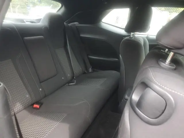 2016 DODGE CHALLENGER SXT  