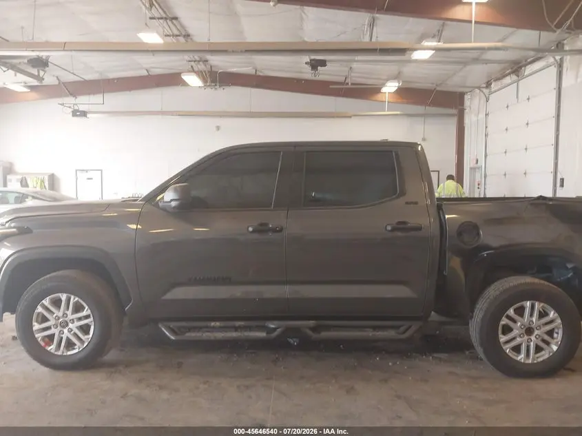 2023 TOYOTA TUNDRA SR5