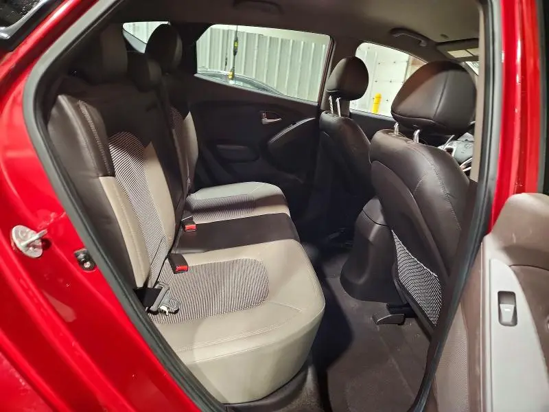 2010 HYUNDAI TUCSON GLS  