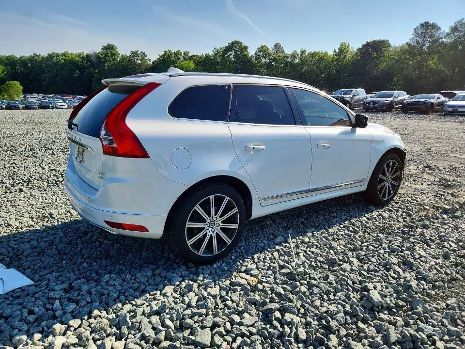 2017 VOLVO XC60 T6 INSCRIPTION  