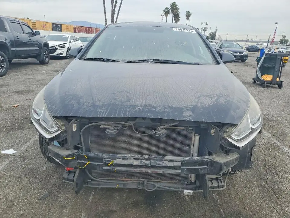 2018 HYUNDAI SONATA SE  