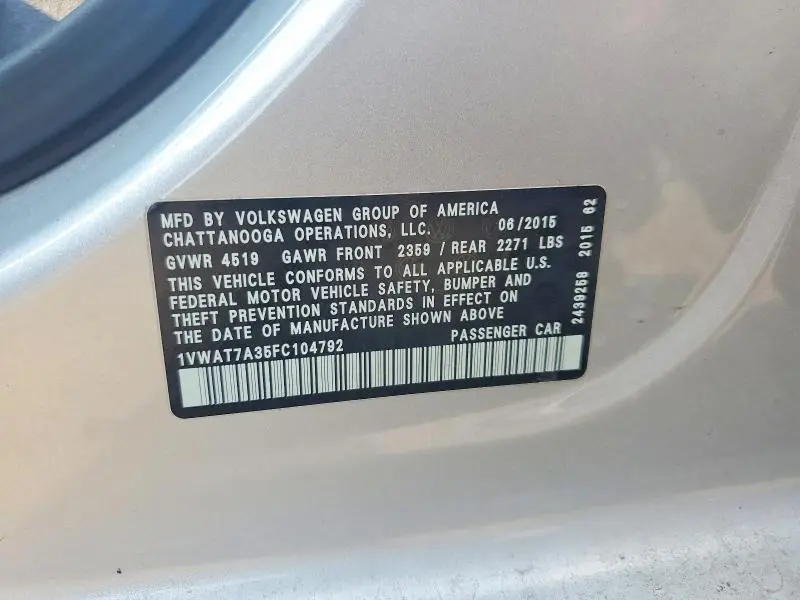2015 VOLKSWAGEN PASSAT S  