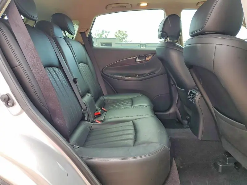 2016 INFINITI QX50 BASE  
