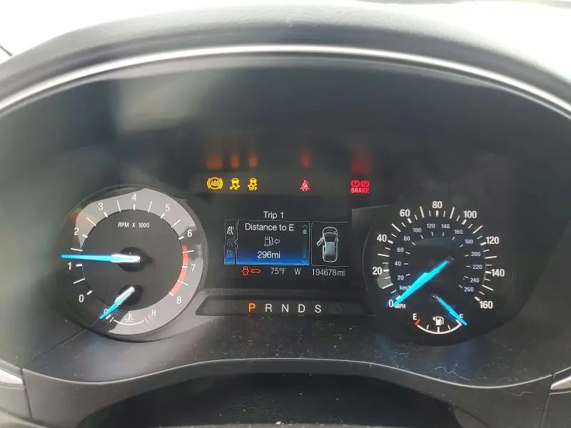 2015 FORD FUSION SE  