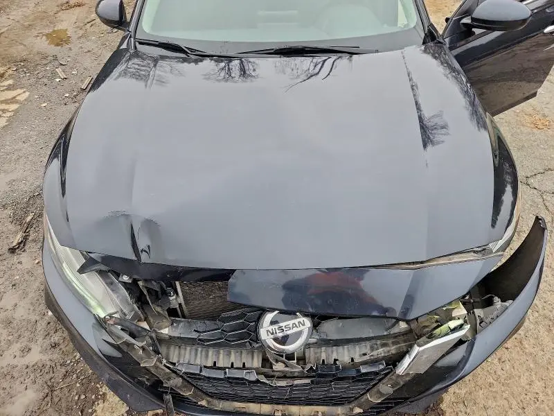 2021 NISSAN ALTIMA SV  