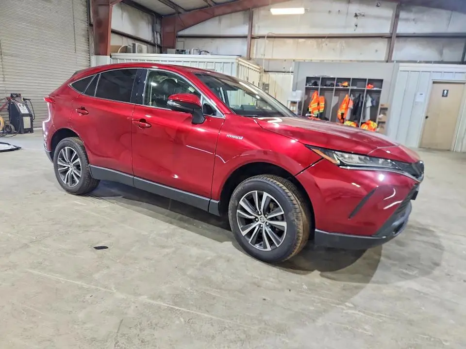 2021 TOYOTA VENZA LE  