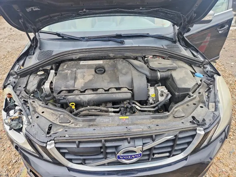 2011 VOLVO XC60 T6  