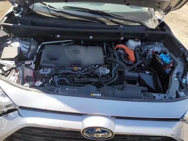 2023 TOYOTA RAV4 XLE  