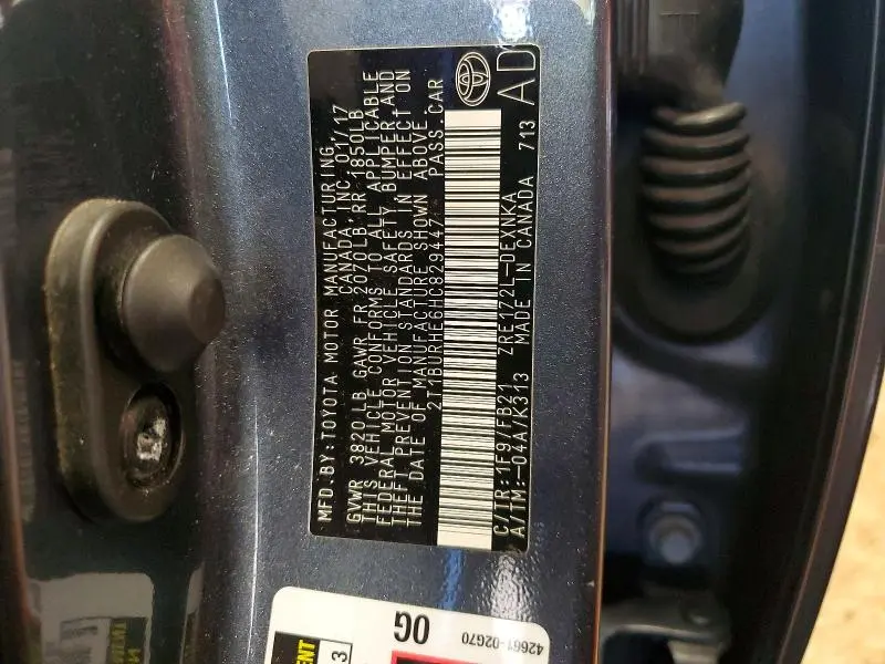 2017 TOYOTA COROLLA LE  