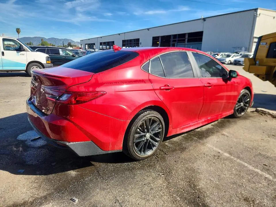 2025 TOYOTA CAMRY SE  