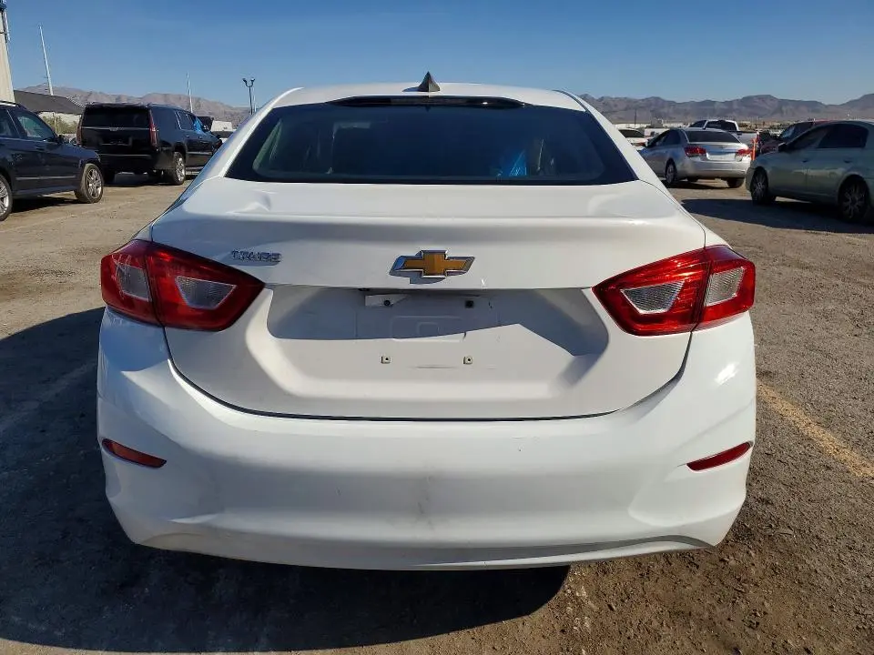 2018 CHEVROLET CRUZE LS  