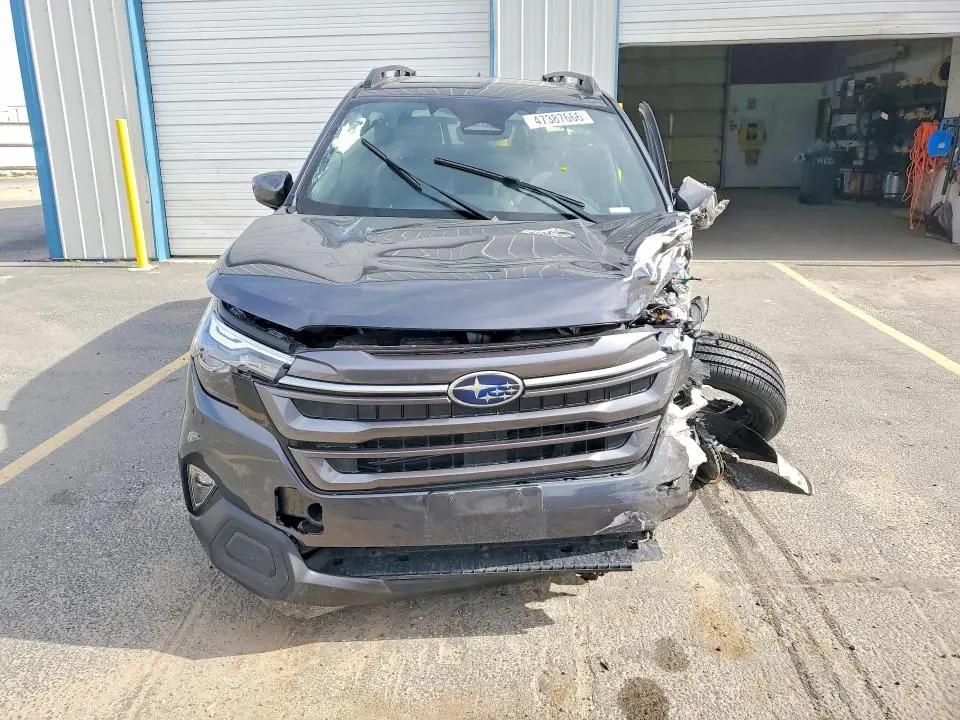2025 SUBARU FORESTER PREMIUM  
