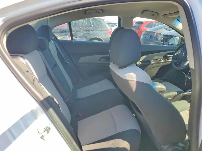 2011 CHEVROLET CRUZE LS  