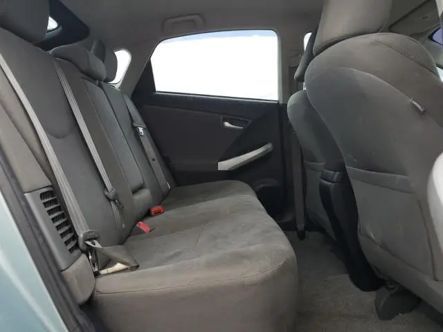 2013 TOYOTA PRIUS PLUG-IN   
