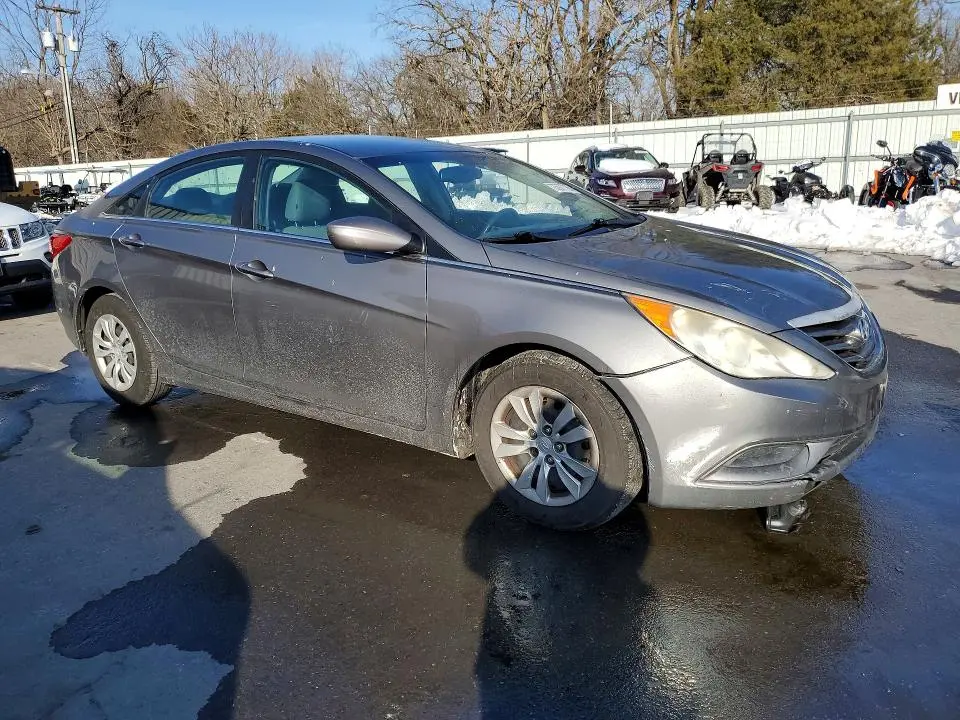 2012 HYUNDAI SONATA GLS  