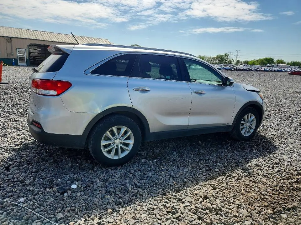 2017 KIA SORENTO LX V6  