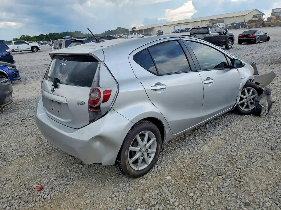 2013 TOYOTA PRIUS C THREE  