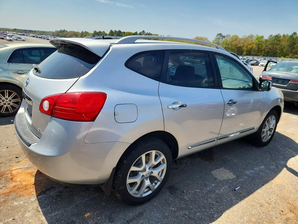 2012 NISSAN ROGUE S  