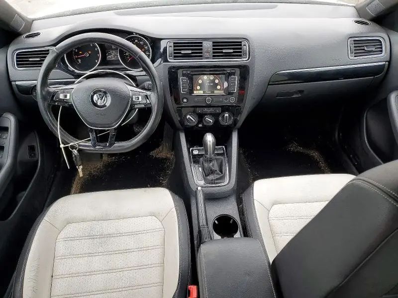 2015 VOLKSWAGEN JETTA SE  
