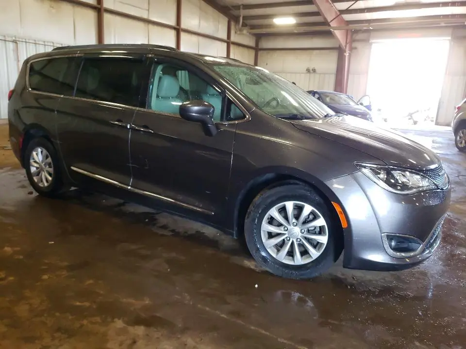 2017 CHRYSLER PACIFICA TOURING L  