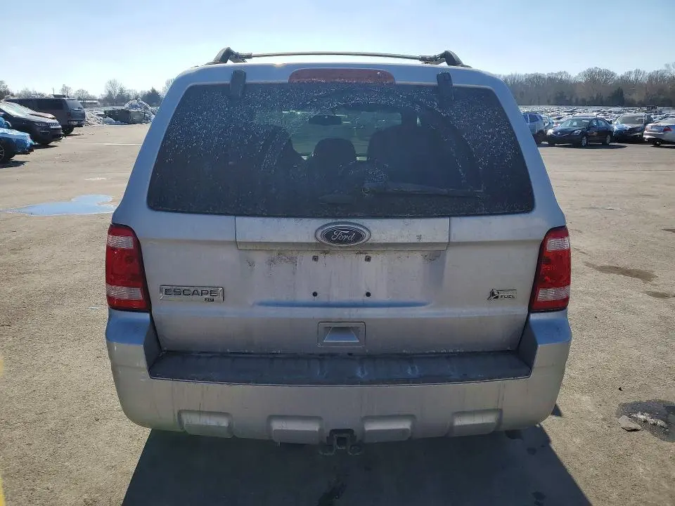 2011 FORD ESCAPE XLT  