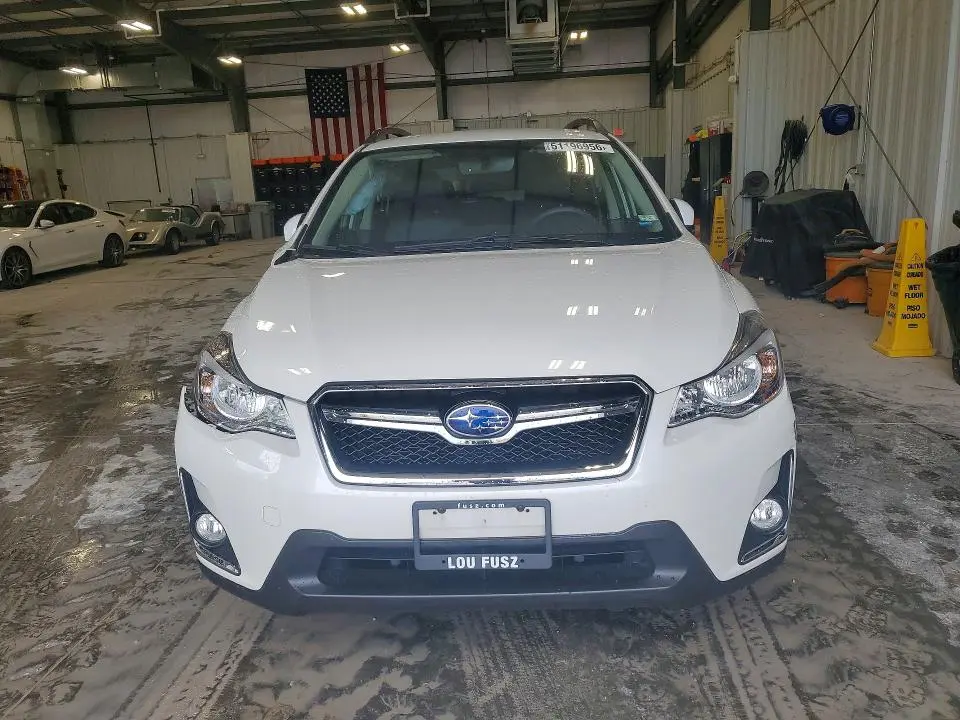 2017 SUBARU CROSSTREK LIMITED  