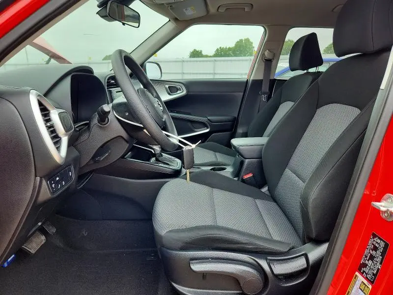 2022 KIA SOUL LX  