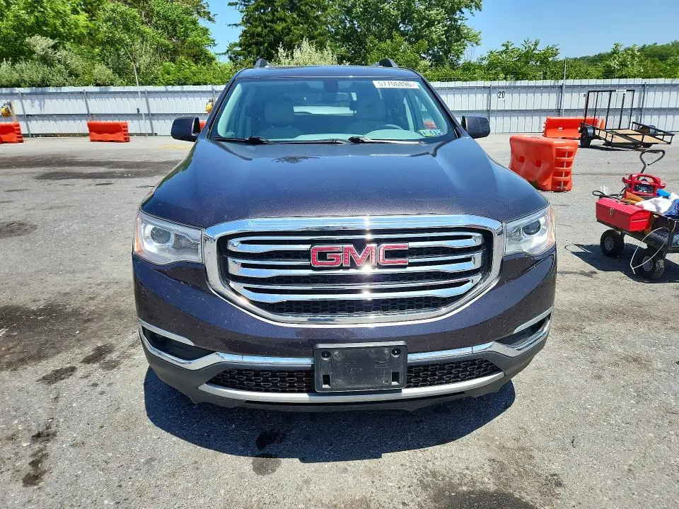 2017 GMC ACADIA SLE  
