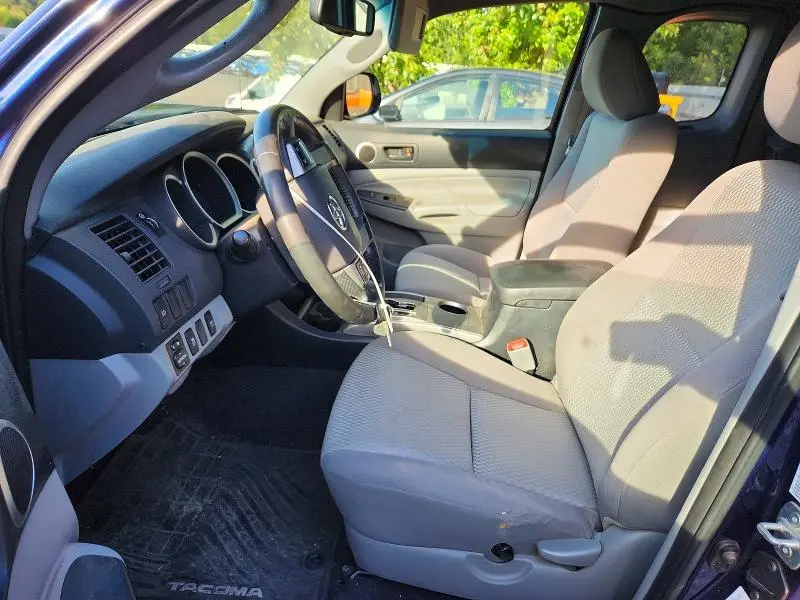 2013 TOYOTA TACOMA V6  