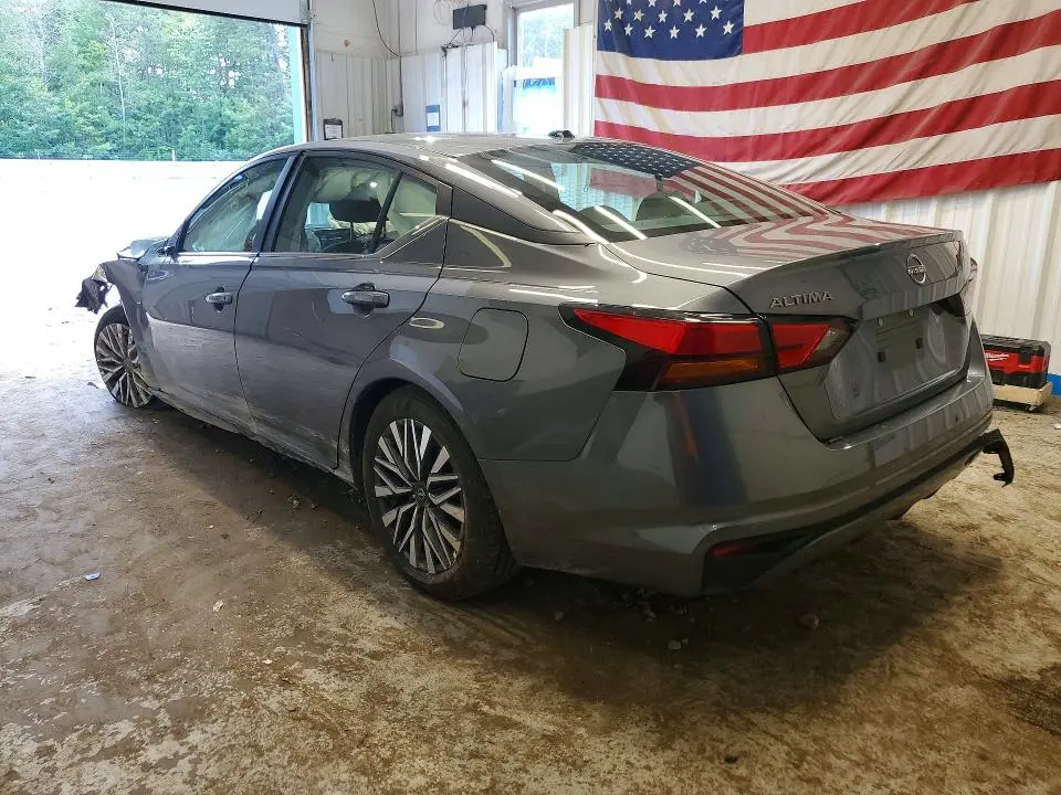 2026 NISSAN ALTIMA SV  