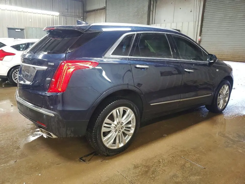 2017 CADILLAC XT5 PREMIUM LUXURY  