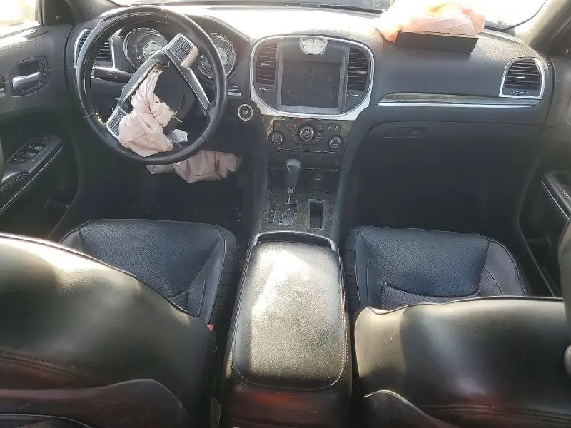 2011 CHRYSLER 300 LIMITED  