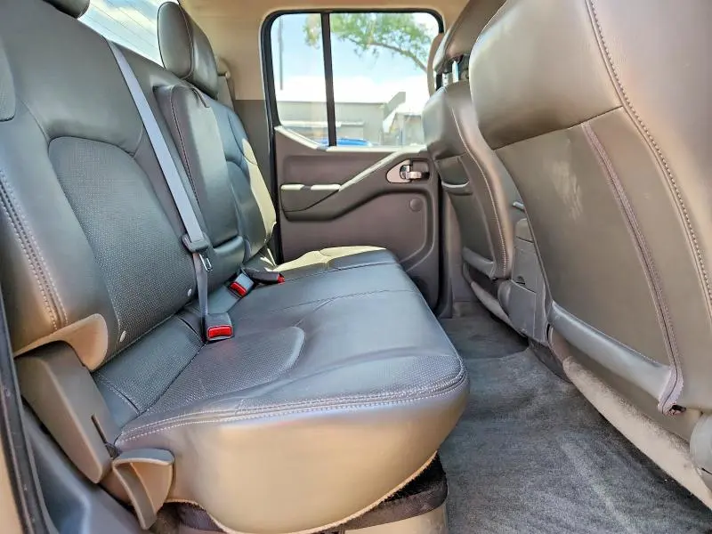 2011 NISSAN FRONTIER S  