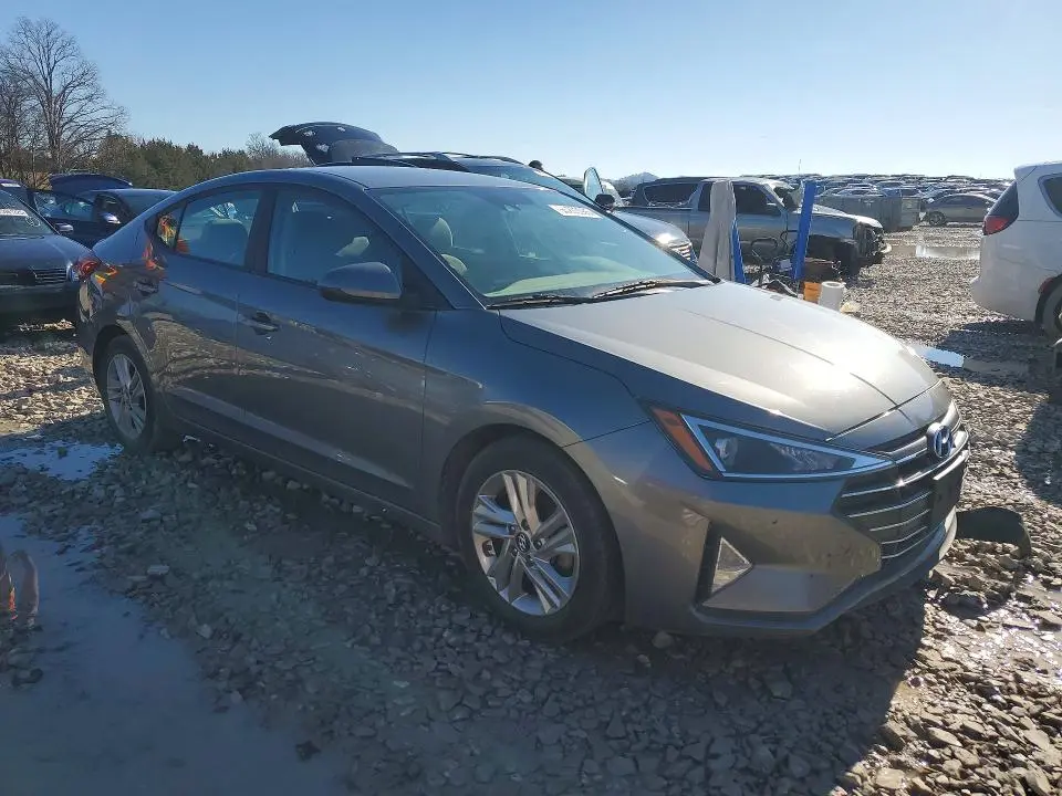 2019 HYUNDAI ELANTRA SEL  