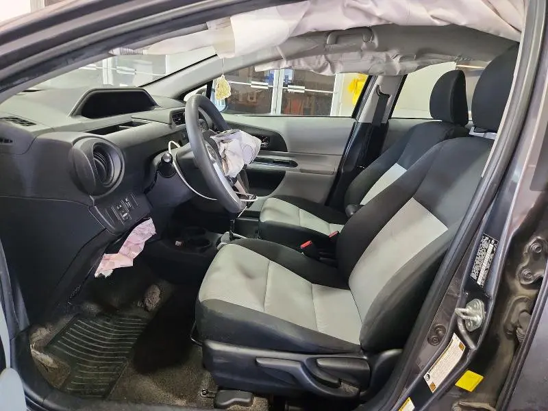 2013 TOYOTA PRIUS C TWO  