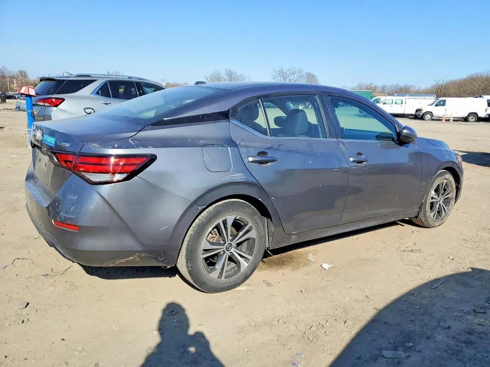 2022 NISSAN SENTRA SV  