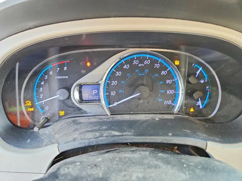 2013 TOYOTA SIENNA XLE  