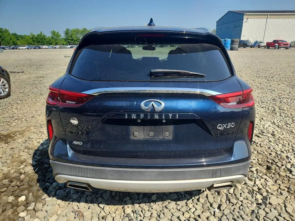 2019 INFINITI QX50 LUXE  
