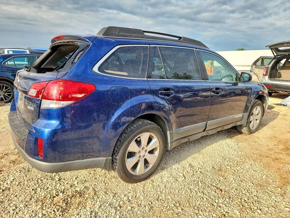 2010 SUBARU OUTBACK 2.5I PREMIUM  