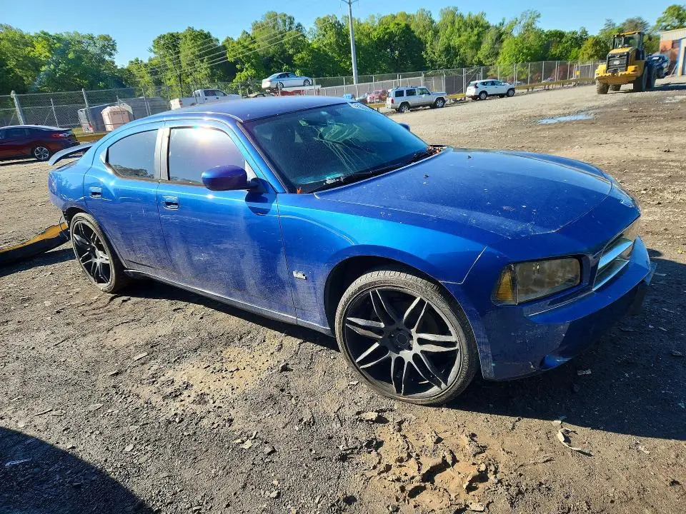 2010 DODGE CHARGER   