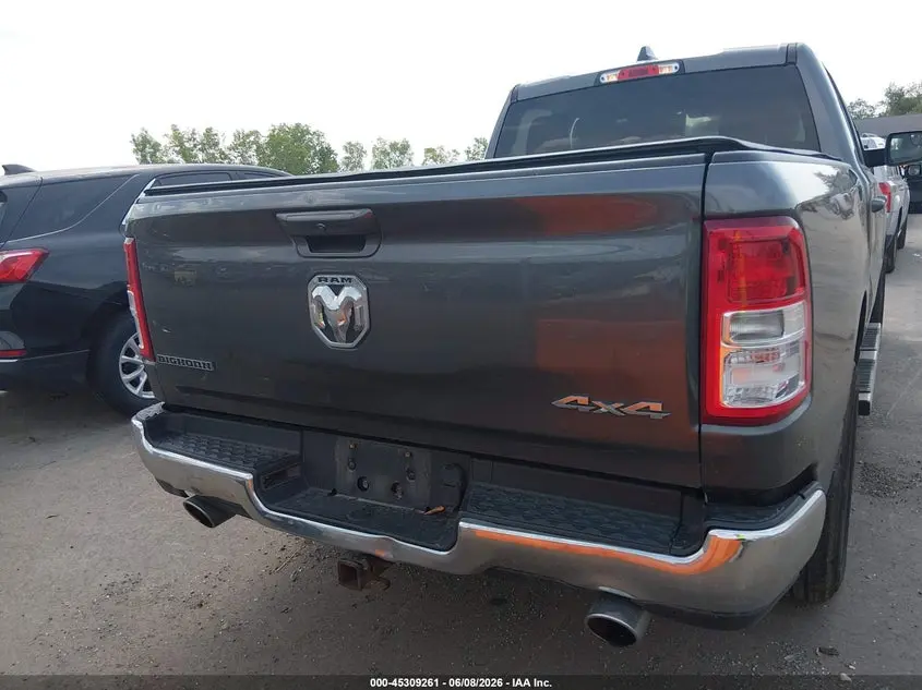 2022 RAM 1500 BIG HORN  4X4 6'4 BOX