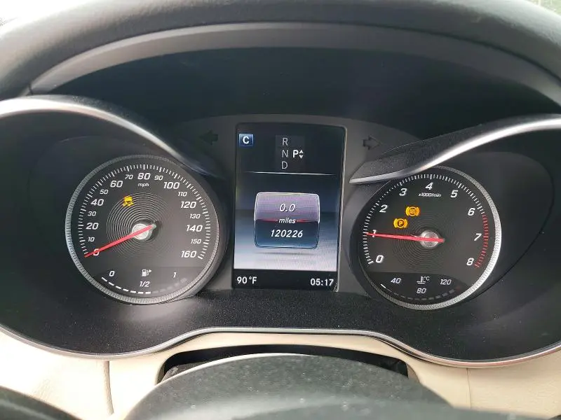 2016 MERCEDES-BENZ C 300  
