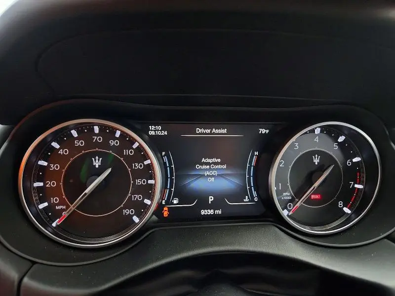 2024 MASERATI LEVANTE MODENA  