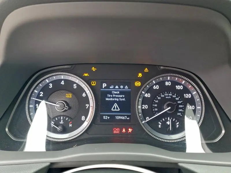 2022 HYUNDAI SONATA SE  