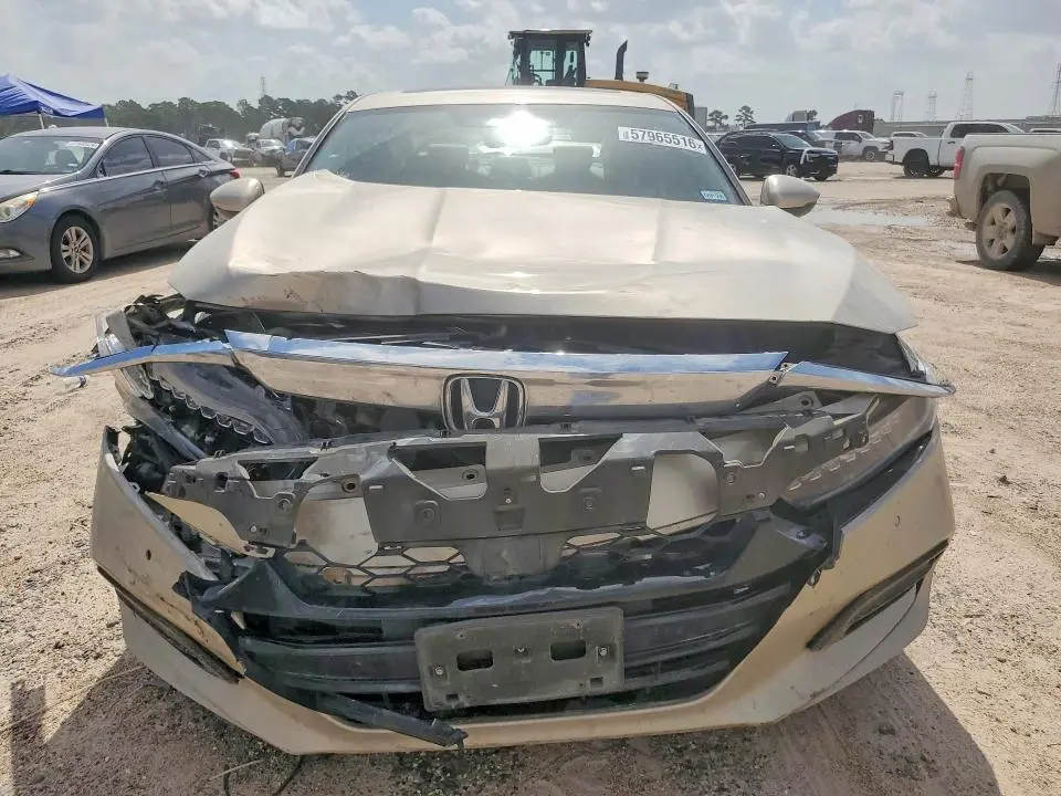 2019 HONDA ACCORD TOURING  